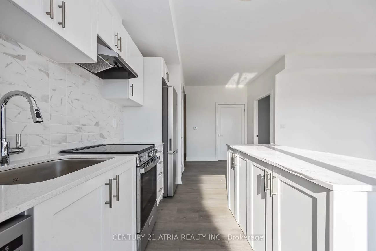 715, Davis, Huron Heights-Leslie Valley, Newmarket