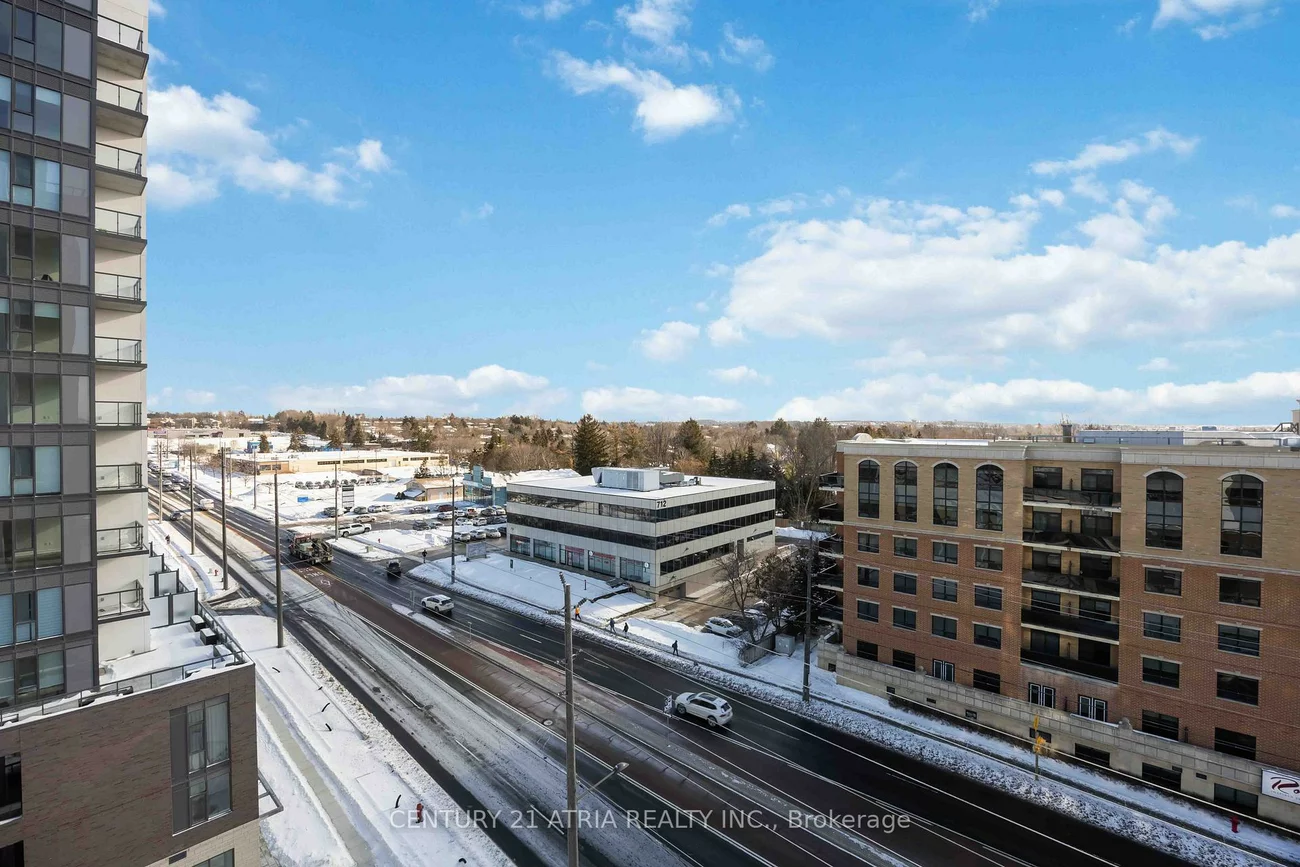 715, Davis, Huron Heights-Leslie Valley, Newmarket