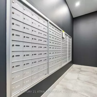 715, Davis, Huron Heights-Leslie Valley, Newmarket