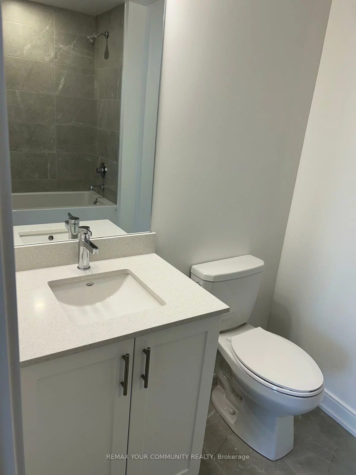 715, Davis, Huron Heights-Leslie Valley, Newmarket