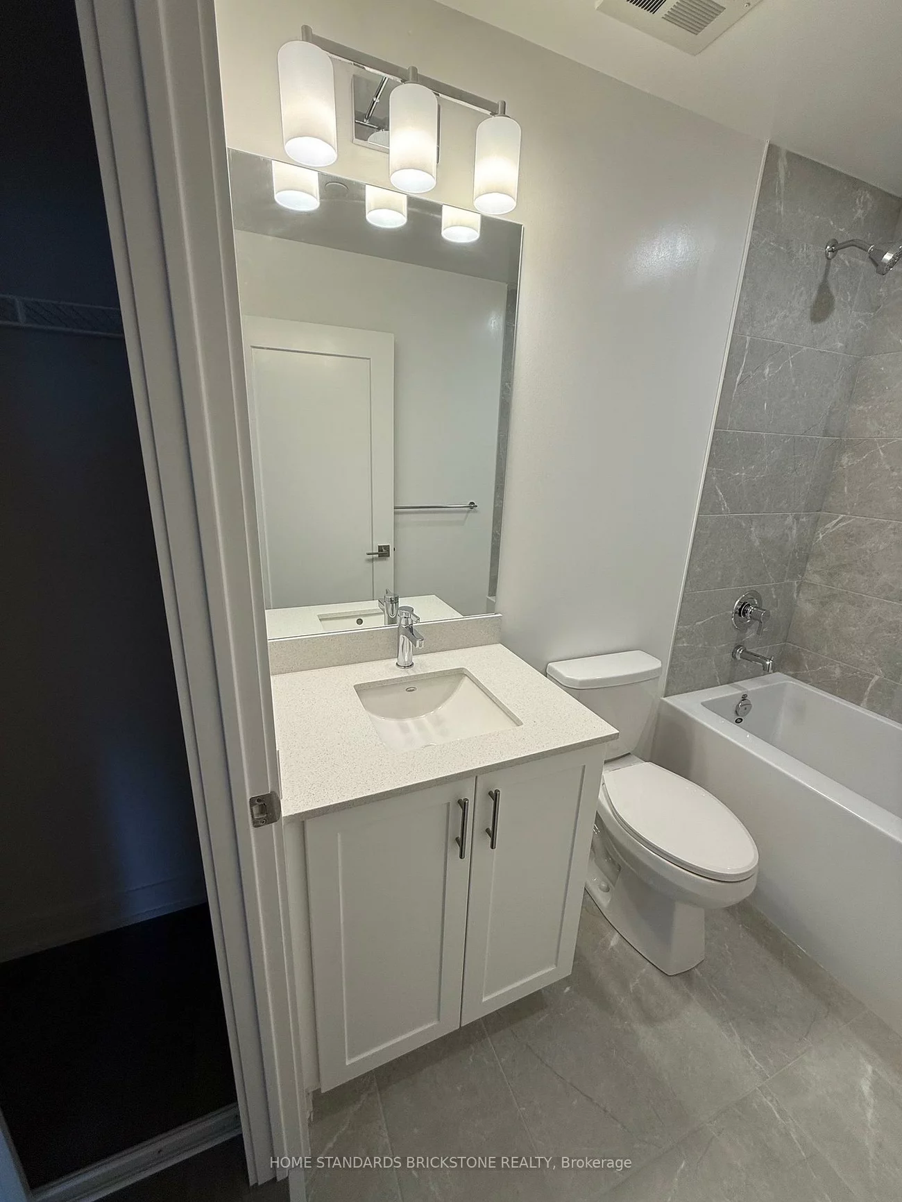 B1404-715, DAVIS, Huron Heights-Leslie Valley, Newmarket