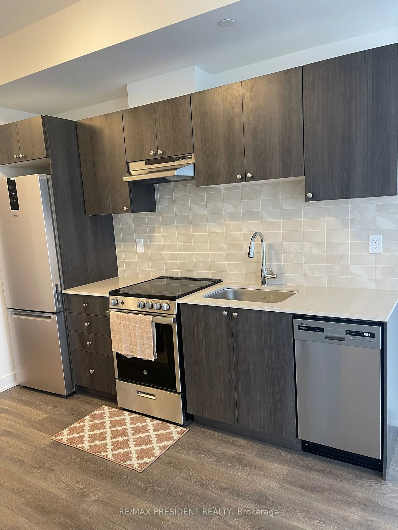 705, Davis, Huron Heights-Leslie Valley, Newmarket