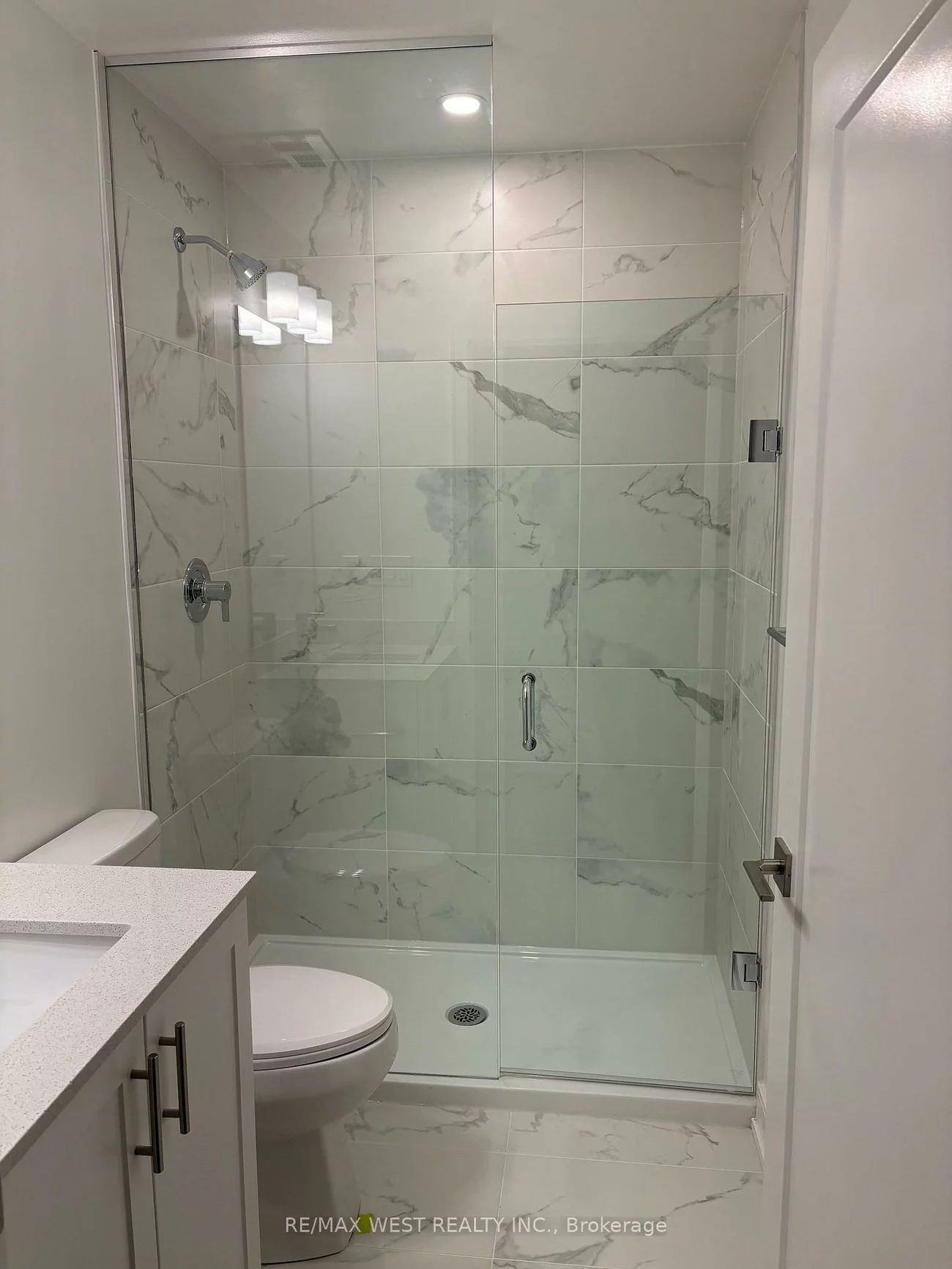 705, Davis, Huron Heights-Leslie Valley, Newmarket