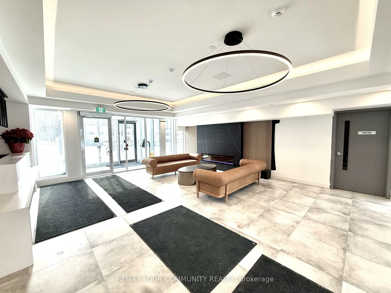 715, Davis, Huron Heights-Leslie Valley, Newmarket