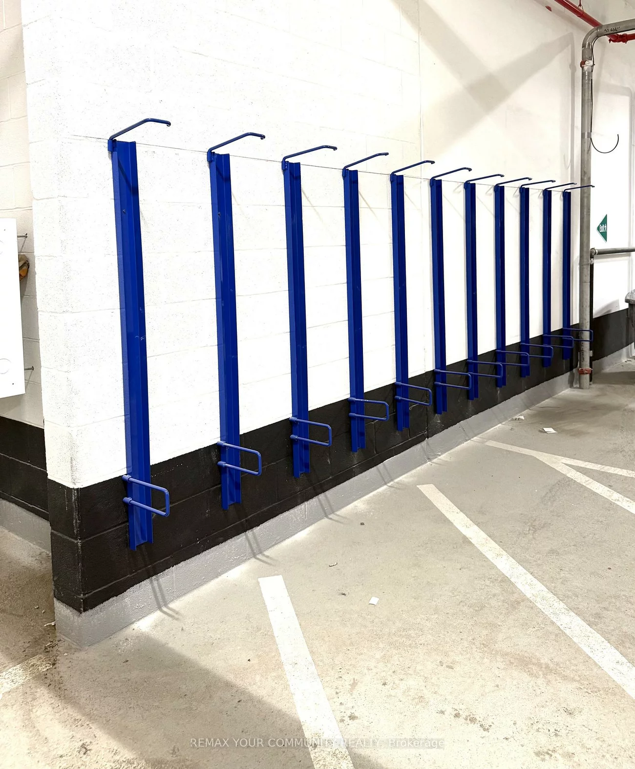 715, Davis, Huron Heights-Leslie Valley, Newmarket