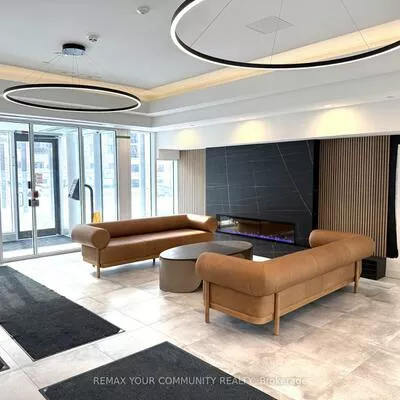 715, Davis, Huron Heights-Leslie Valley, Newmarket