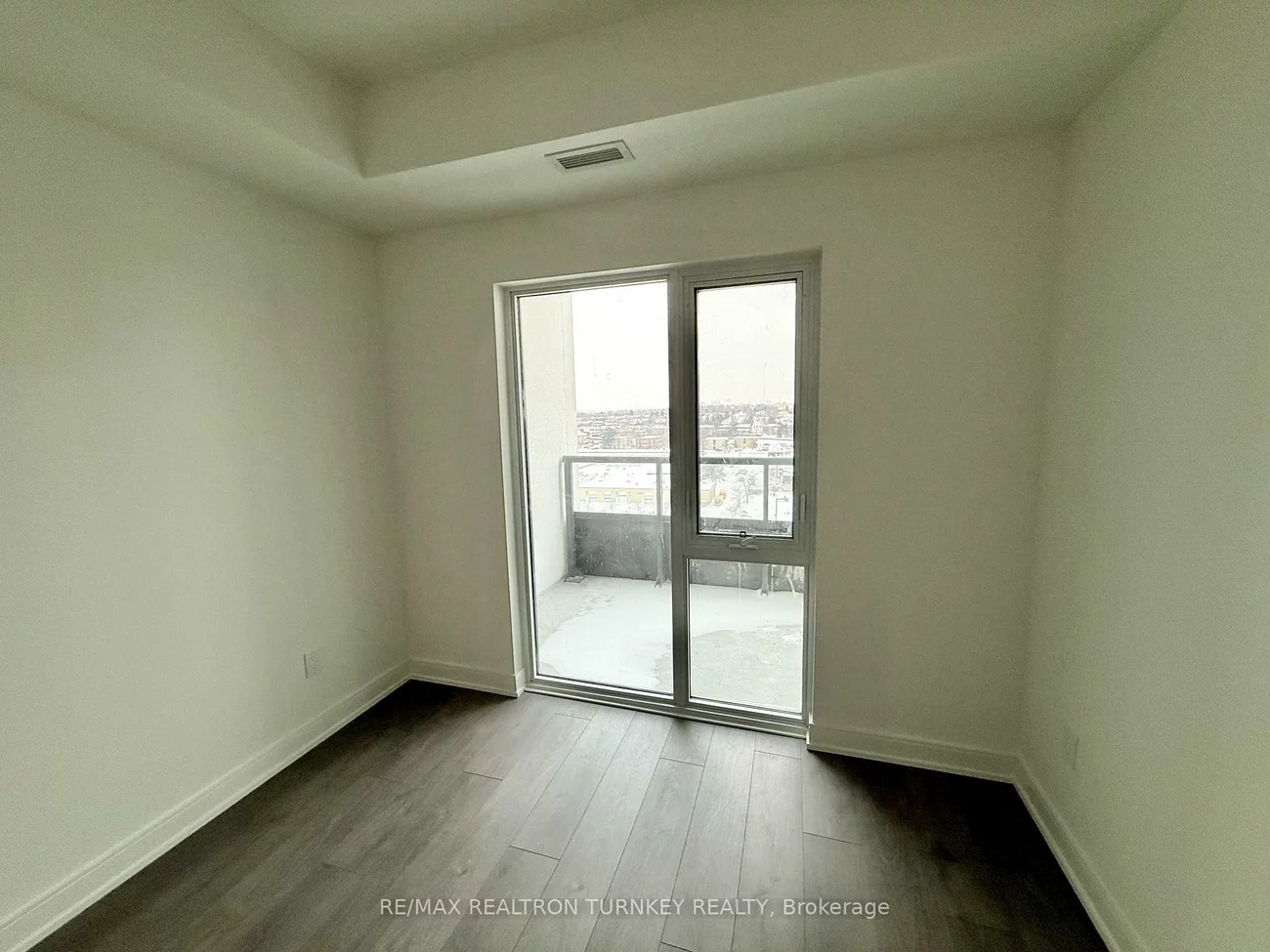 705, Davis, Huron Heights-Leslie Valley, Newmarket