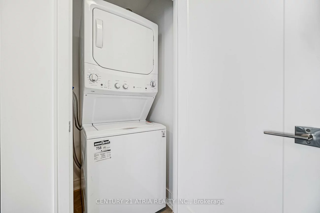 705, Davis, Huron Heights-Leslie Valley, Newmarket