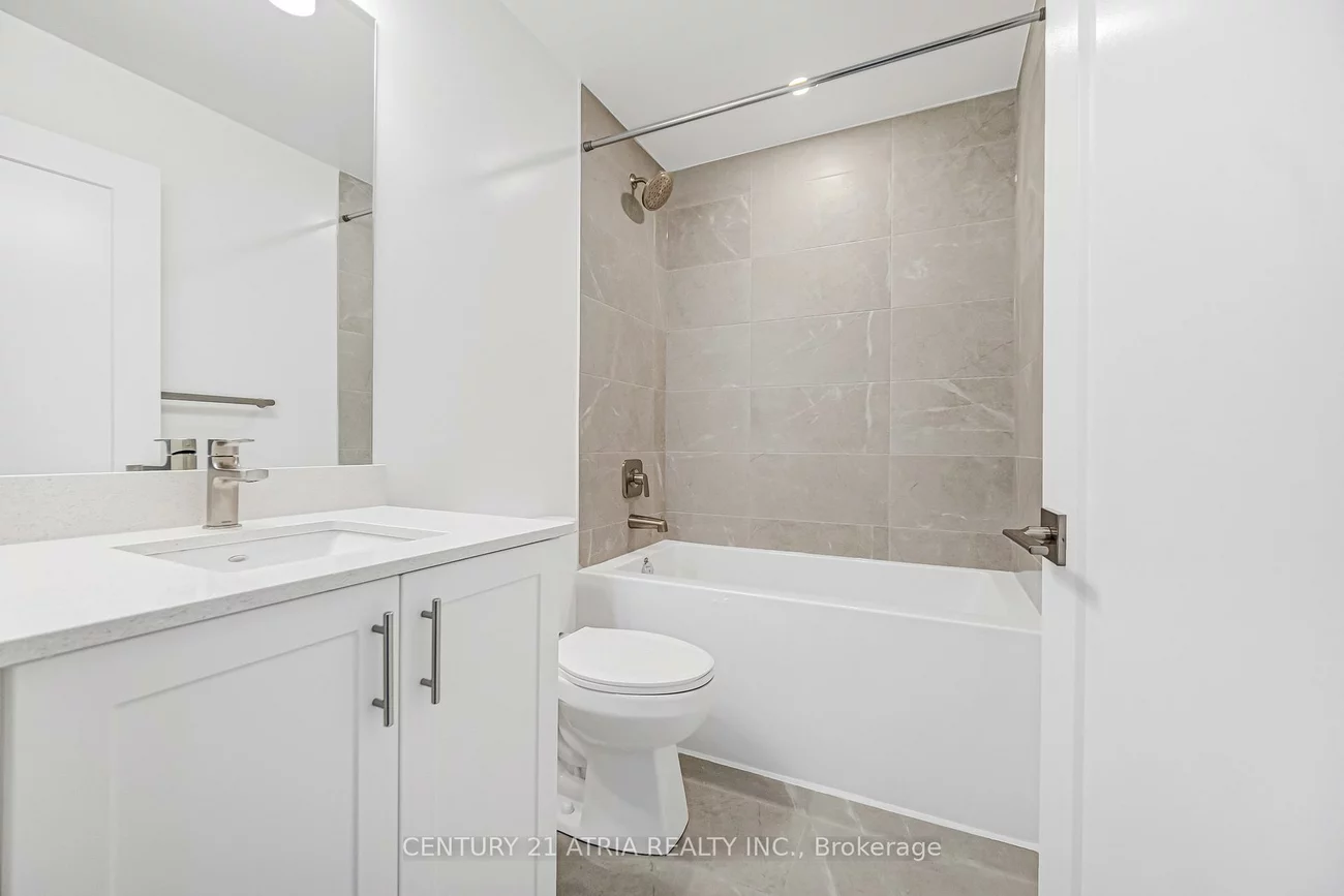 705, Davis, Huron Heights-Leslie Valley, Newmarket