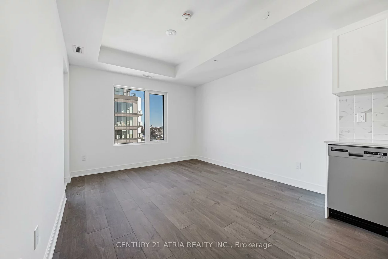 705, Davis, Huron Heights-Leslie Valley, Newmarket