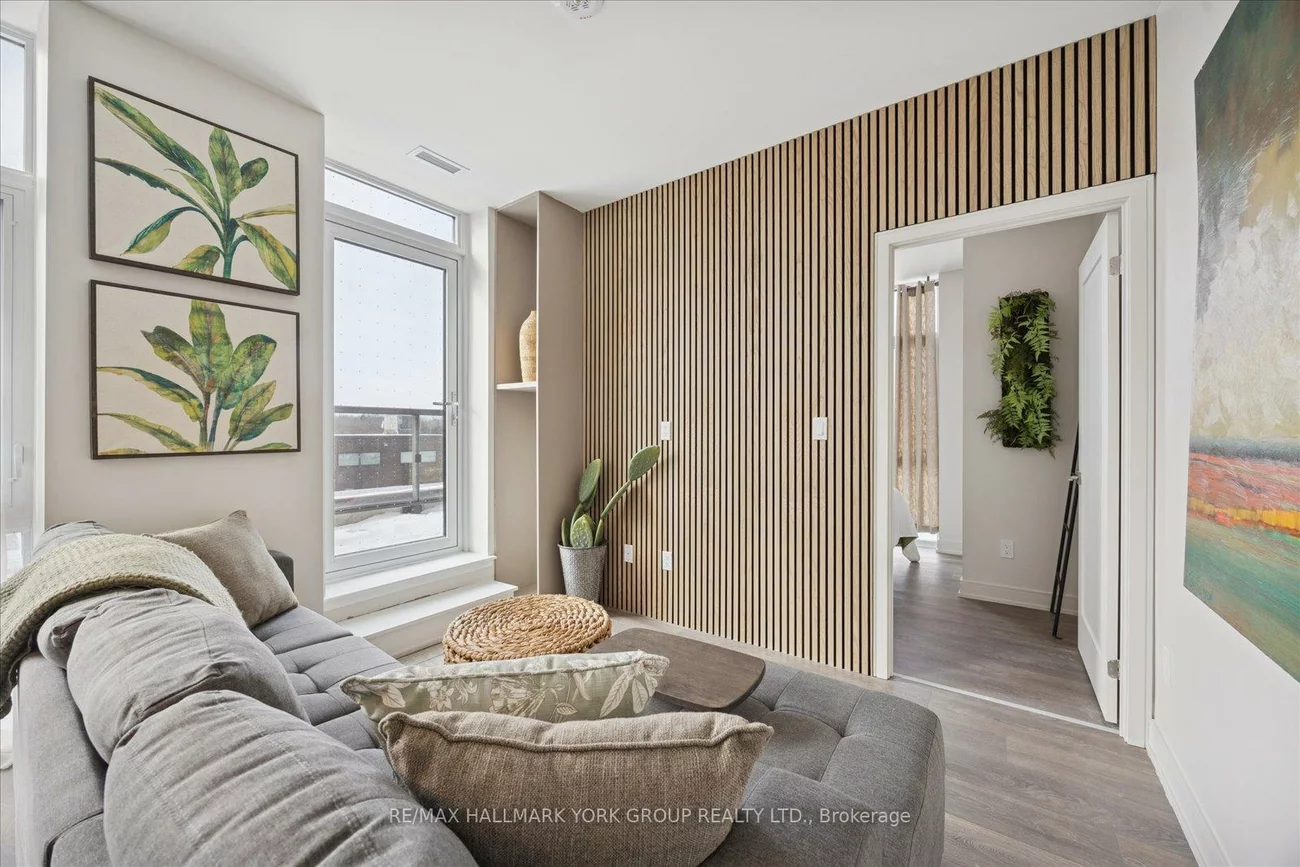 705, Davis, Huron Heights-Leslie Valley, Newmarket