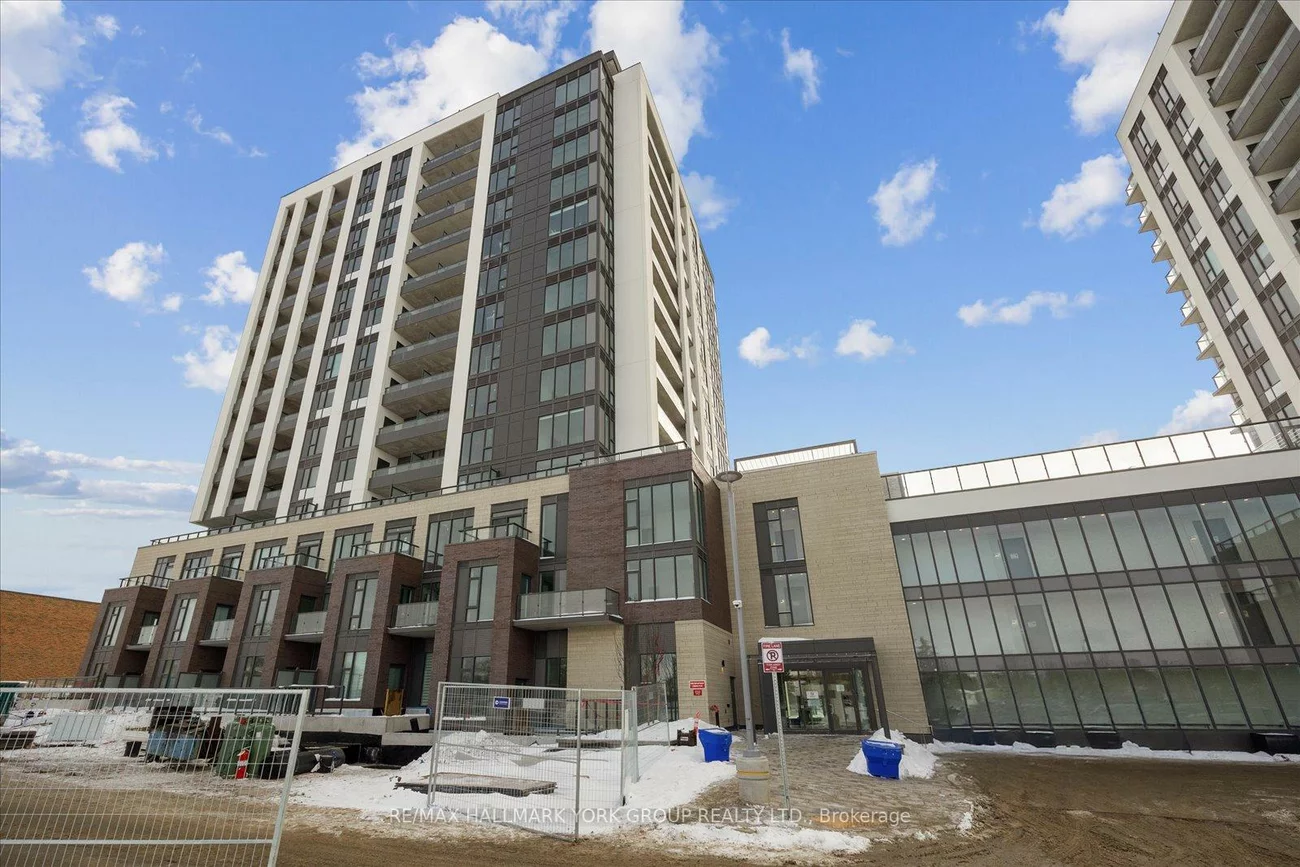 705, Davis, Huron Heights-Leslie Valley, Newmarket