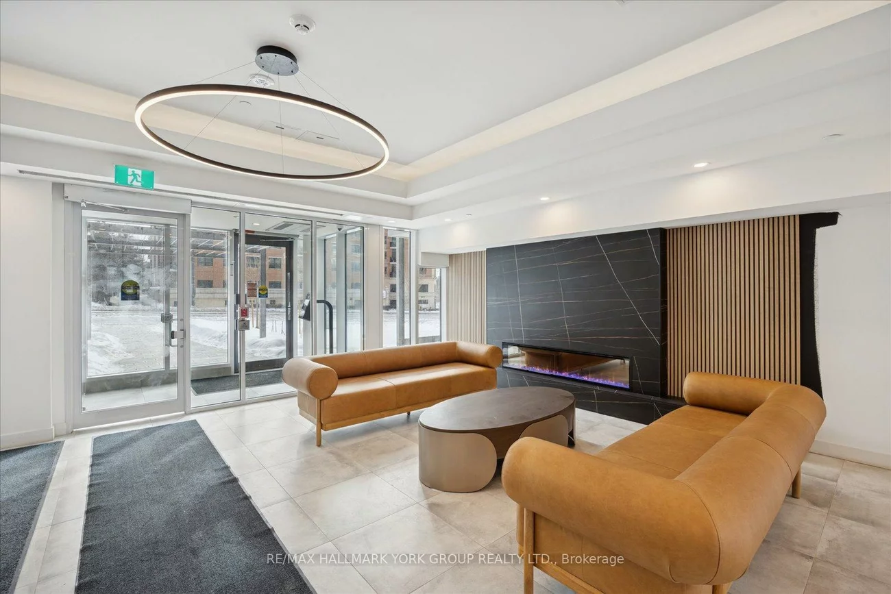 705, Davis, Huron Heights-Leslie Valley, Newmarket