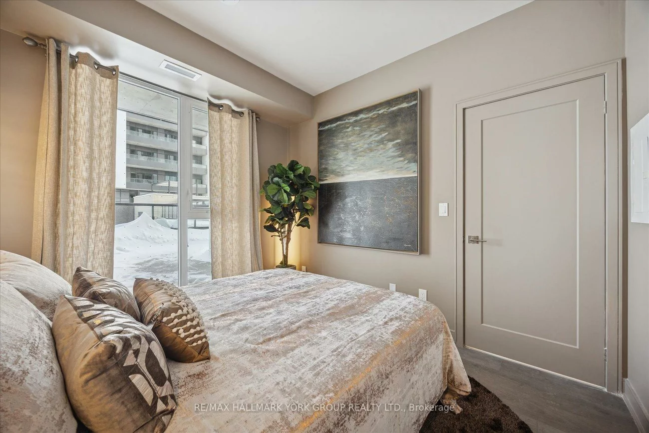 705, Davis, Huron Heights-Leslie Valley, Newmarket