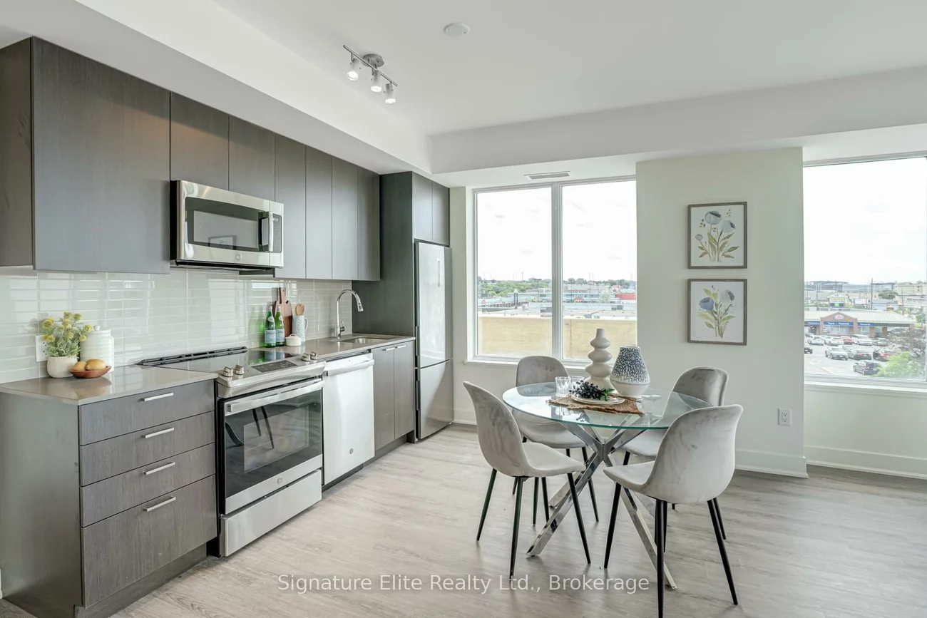 185, Deerfield, Central Newmarket, Newmarket