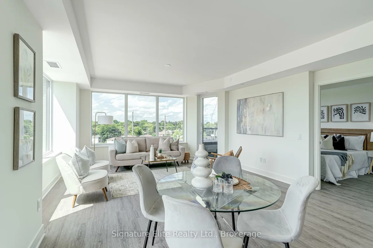 185, Deerfield, Central Newmarket, Newmarket