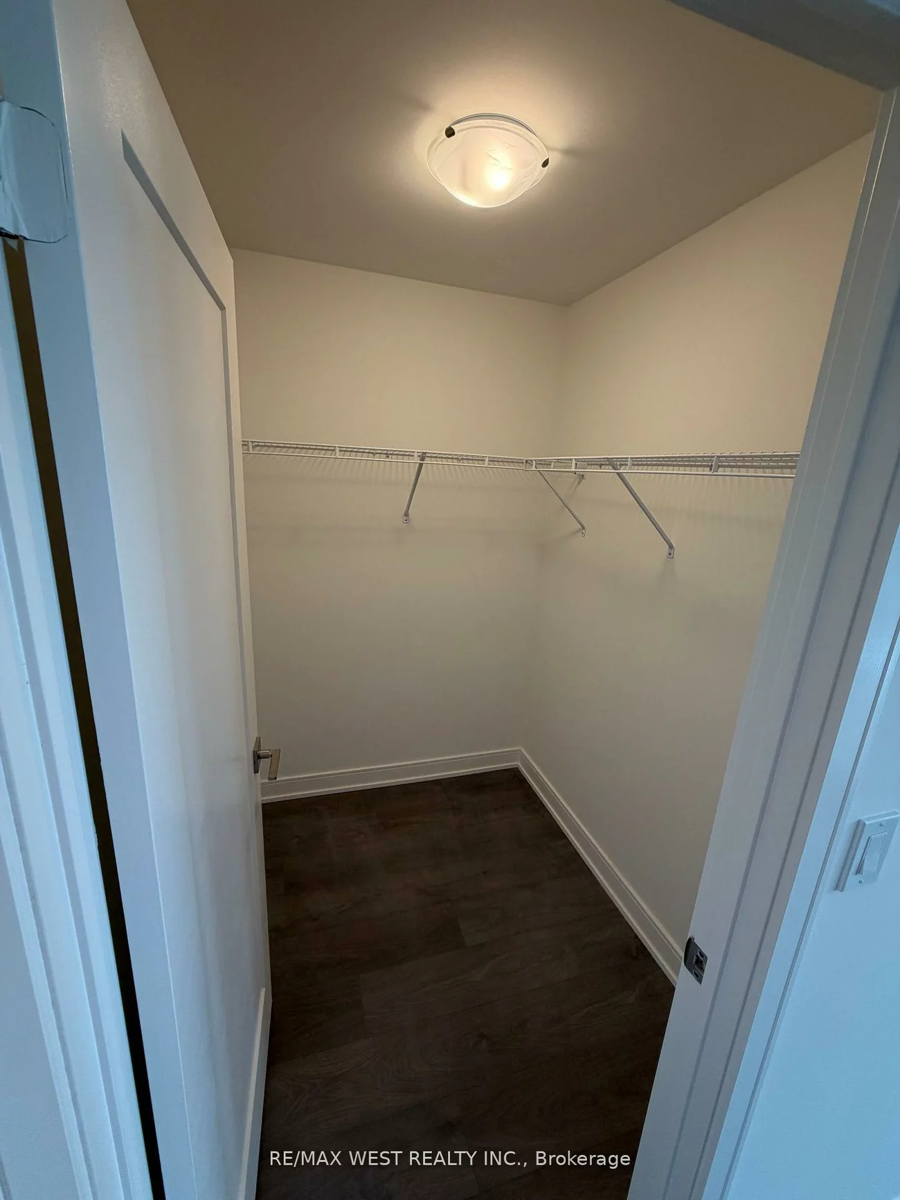 705, Davis, Huron Heights-Leslie Valley, Newmarket