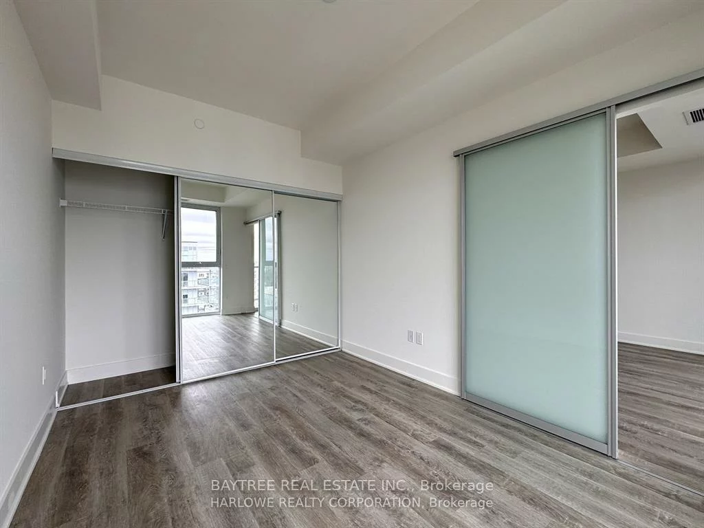 185, Deerfield, Central Newmarket, Newmarket