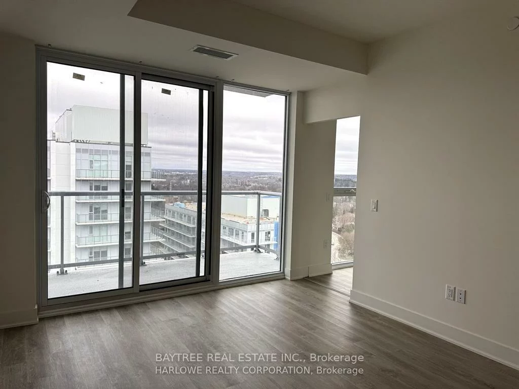 185, Deerfield, Central Newmarket, Newmarket