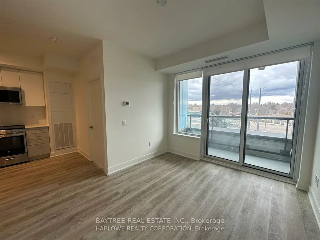 185, Deerfield, Central Newmarket, Newmarket