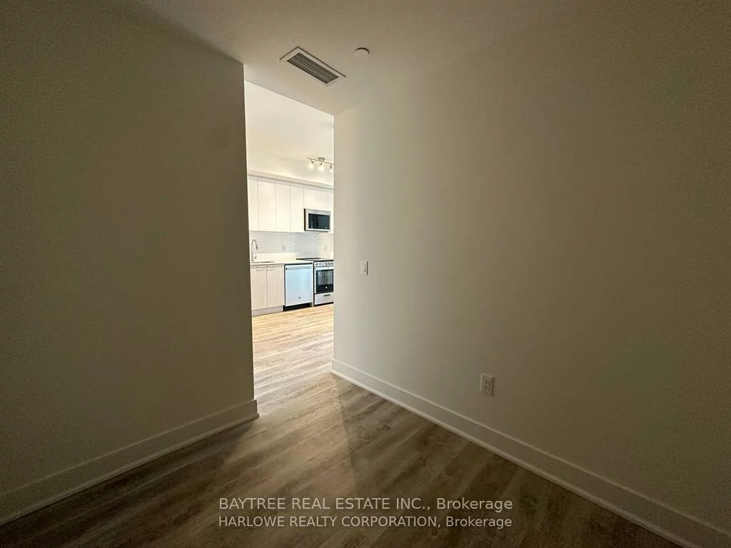 185, Deerfield, Central Newmarket, Newmarket