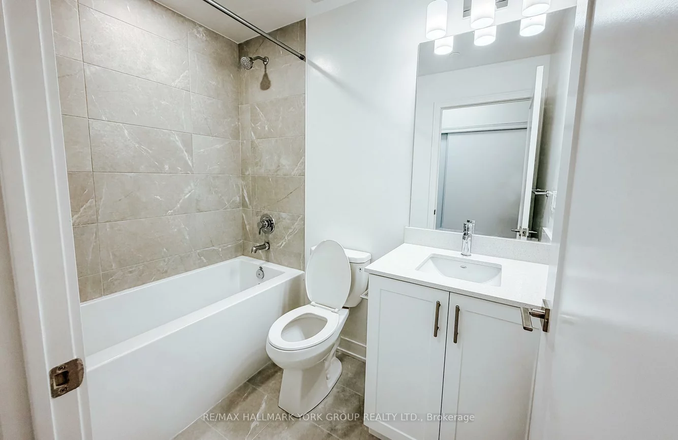 705, Davis, Huron Heights-Leslie Valley, Newmarket