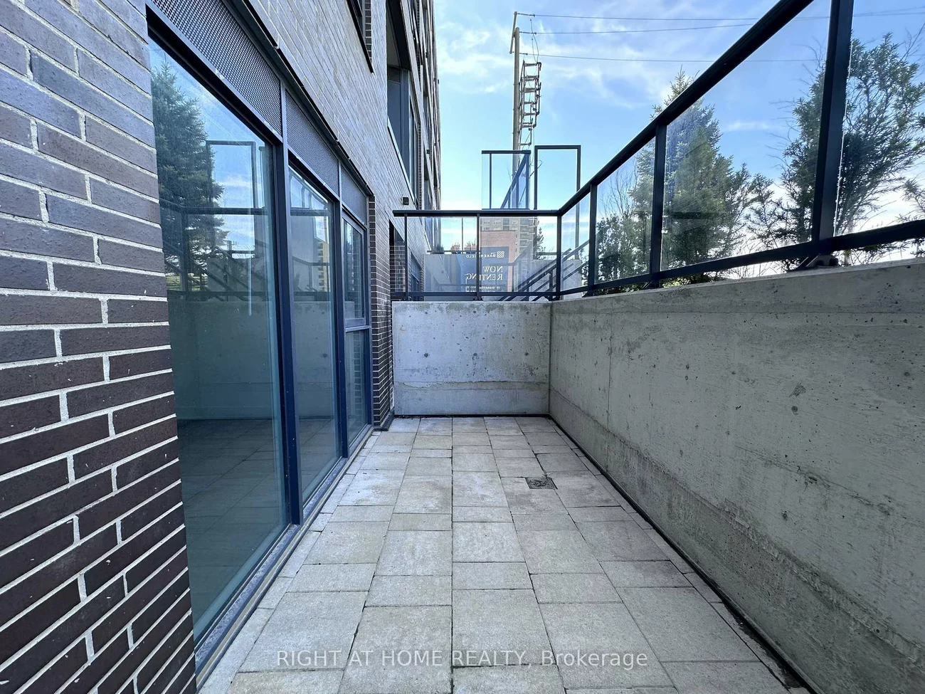 185, Deerfield, Central Newmarket, Newmarket