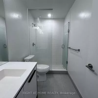 185, Deerfield, Central Newmarket, Newmarket