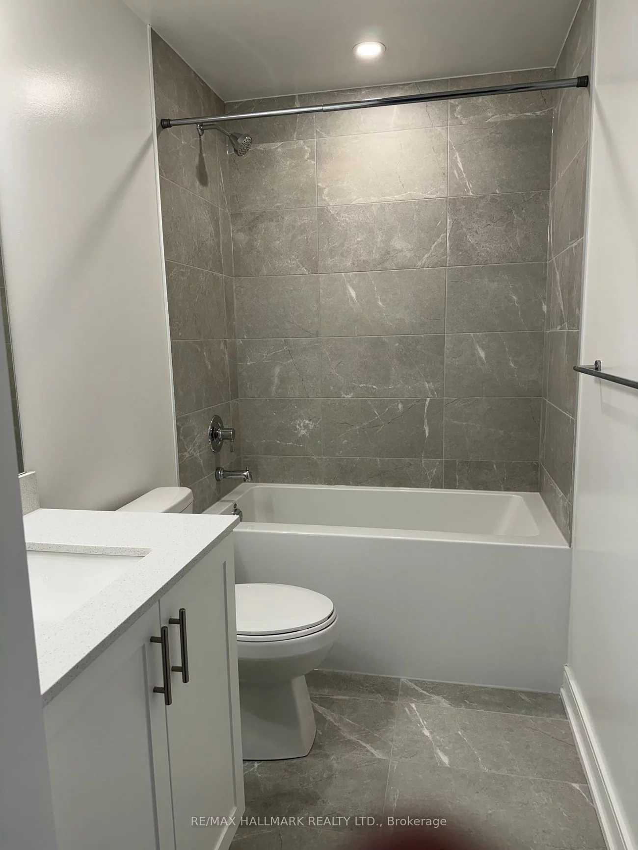 705, Davis, Huron Heights-Leslie Valley, Newmarket