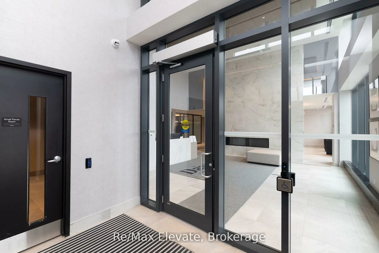 185, Deerfield, Central Newmarket, Newmarket