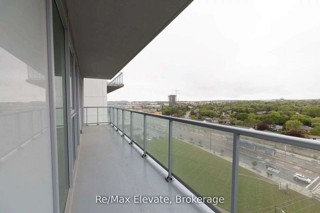 185, Deerfield, Central Newmarket, Newmarket