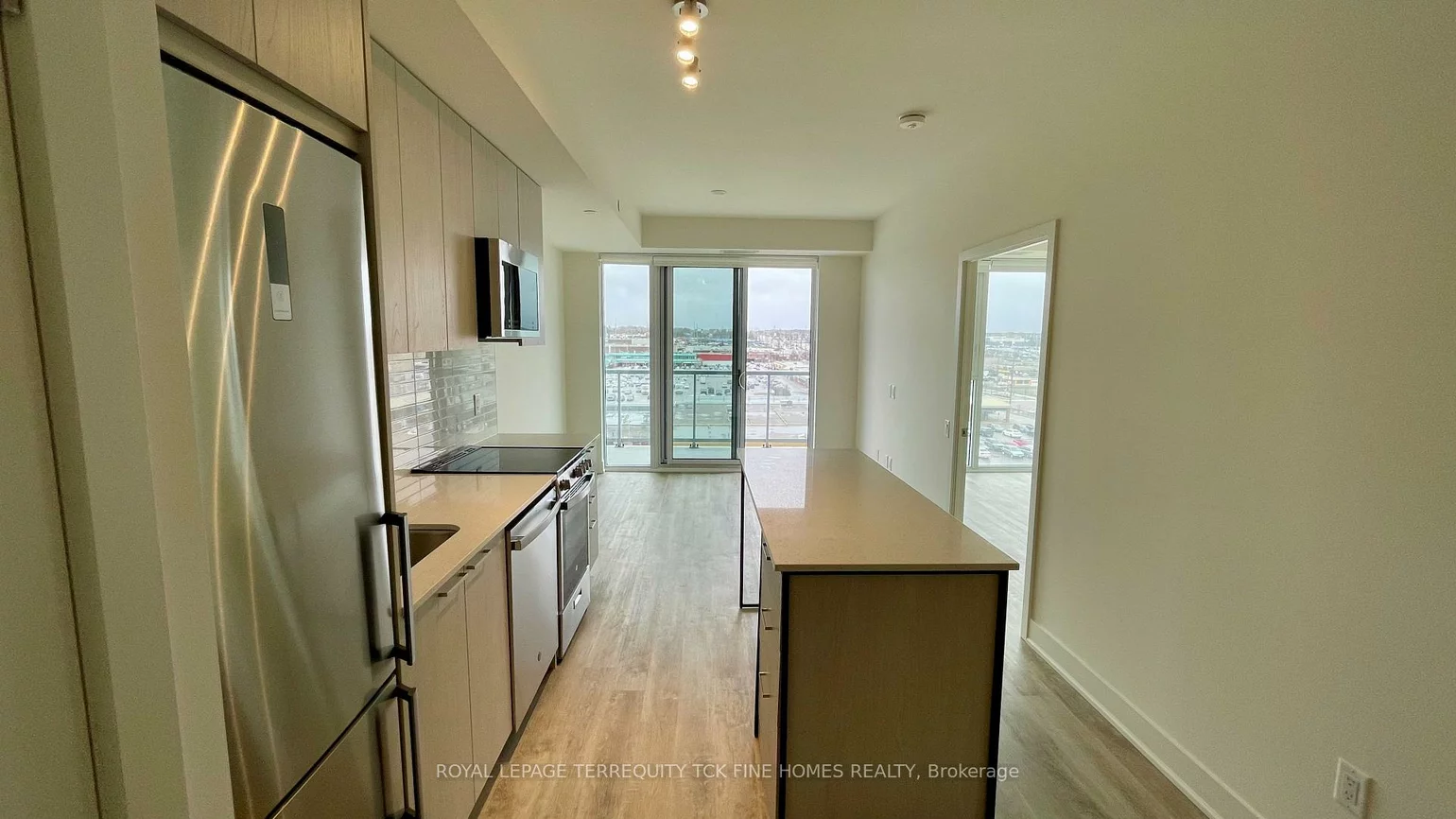 185, Deerfield, Central Newmarket, Newmarket