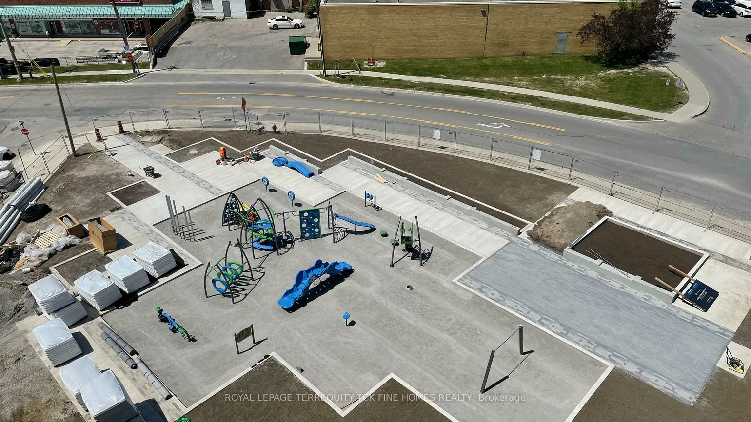 185, Deerfield, Central Newmarket, Newmarket