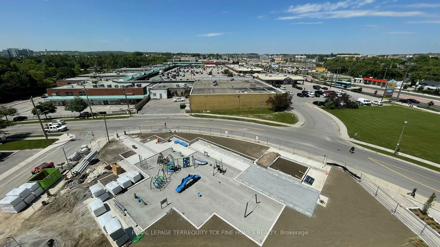 185, Deerfield, Central Newmarket, Newmarket