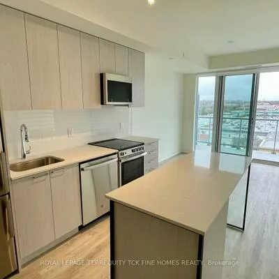 185, Deerfield, Central Newmarket, Newmarket