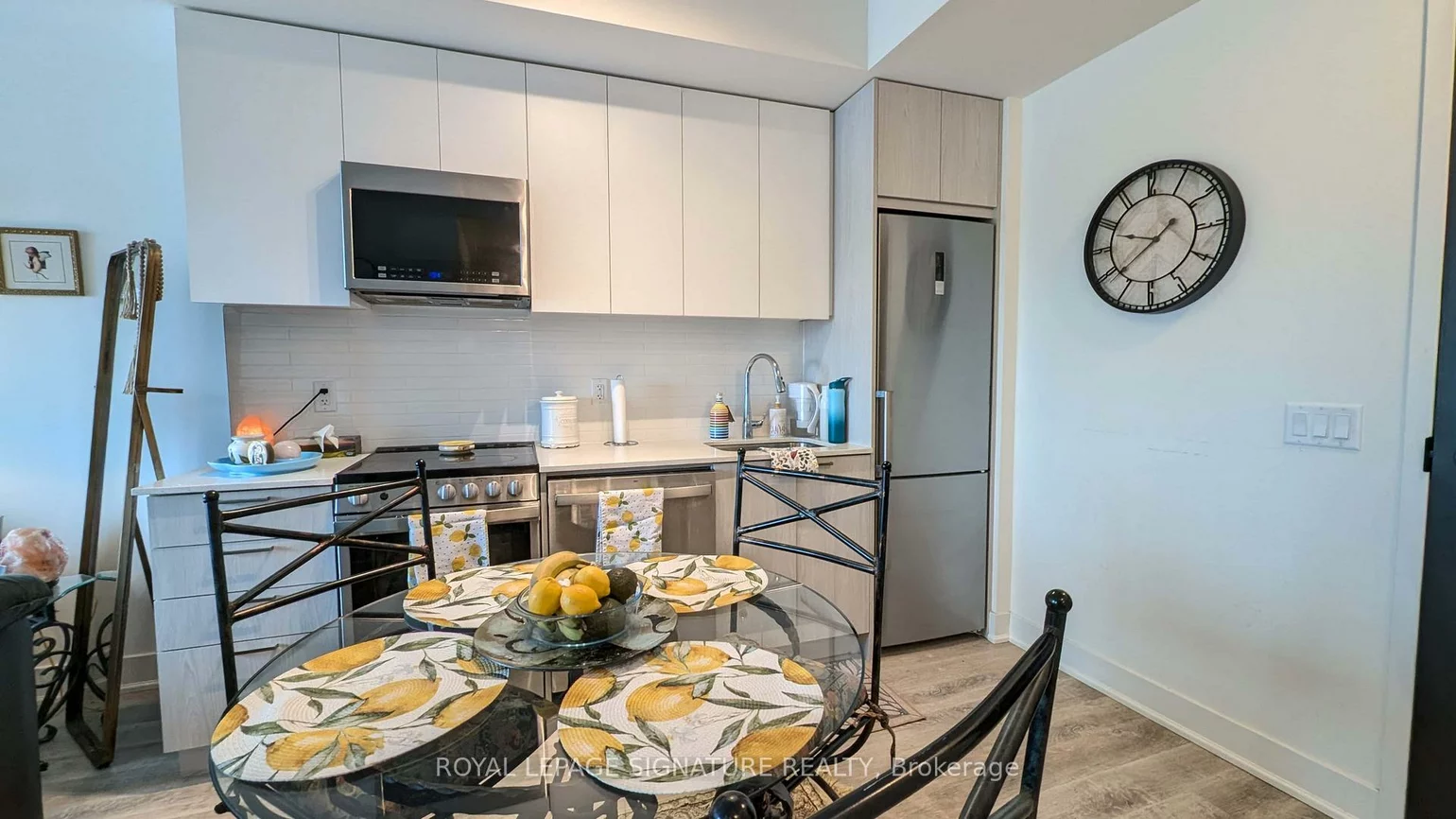 185, Deerfield, Central Newmarket, Newmarket