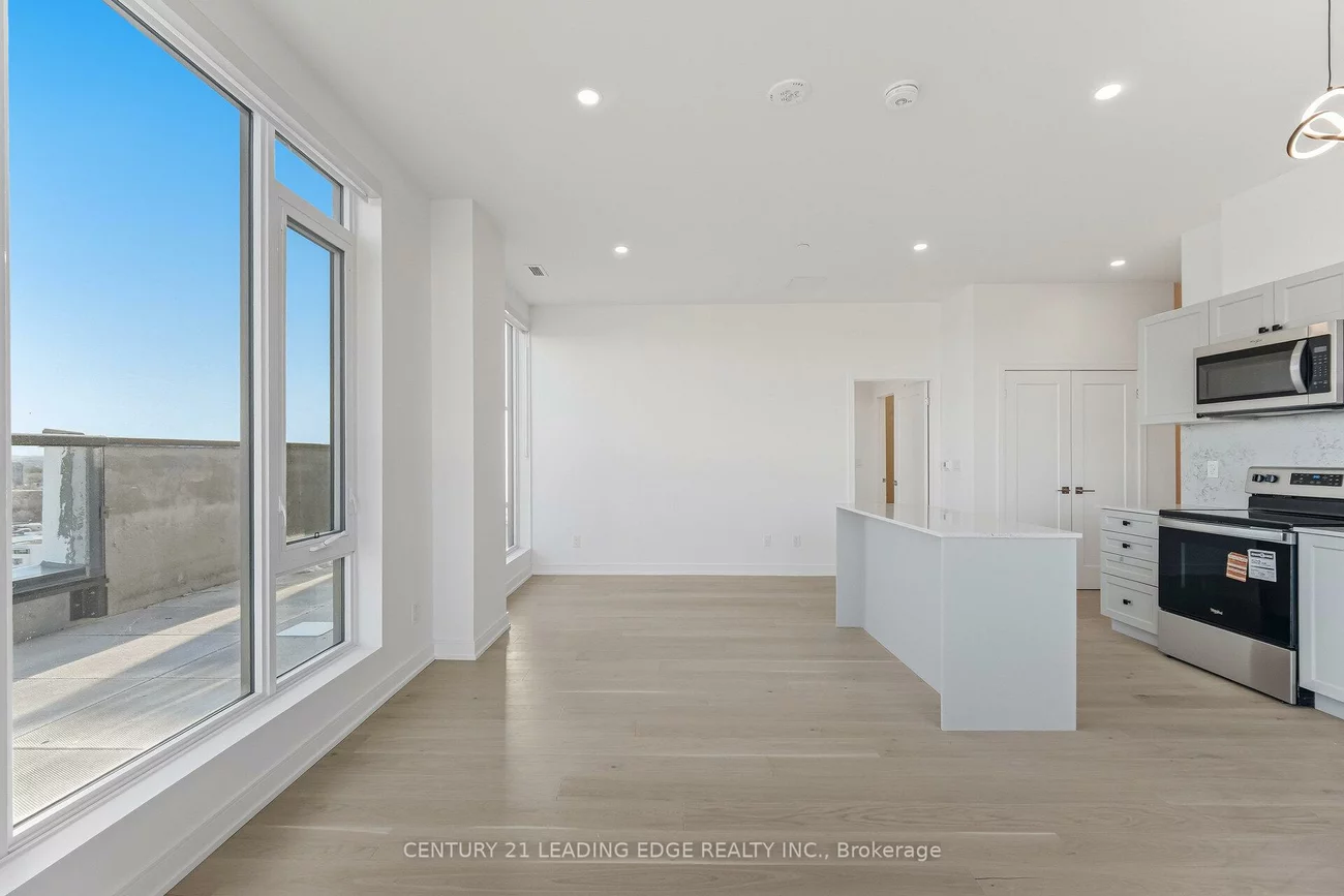 705, Davis, Huron Heights-Leslie Valley, Newmarket