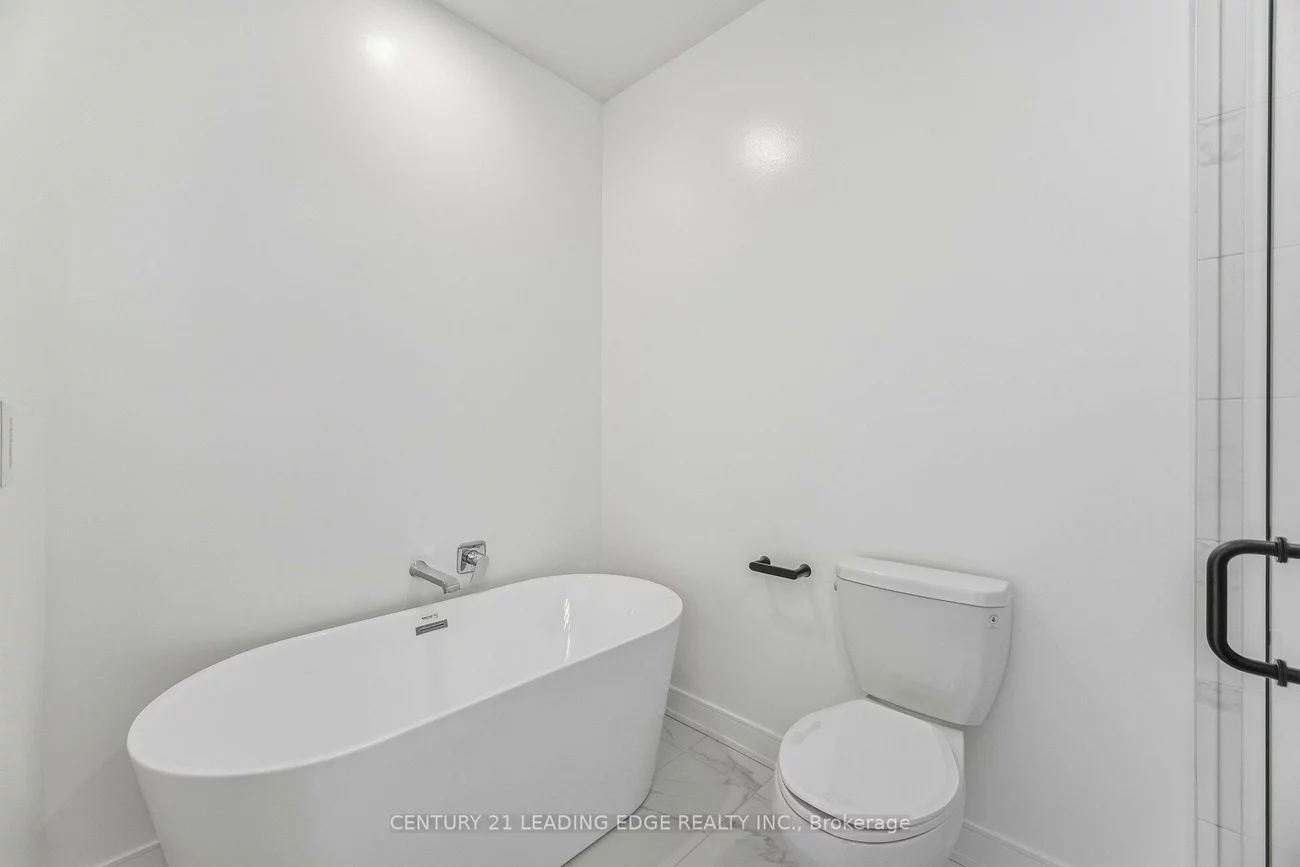 705, Davis, Huron Heights-Leslie Valley, Newmarket