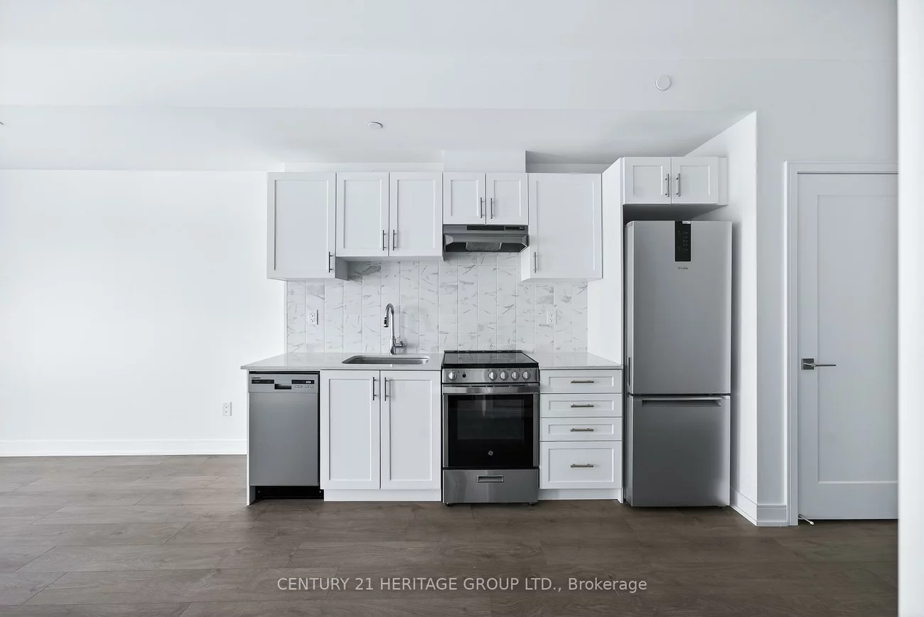 705, Davis, Huron Heights-Leslie Valley, Newmarket