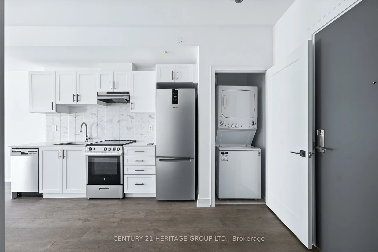 705, Davis, Huron Heights-Leslie Valley, Newmarket