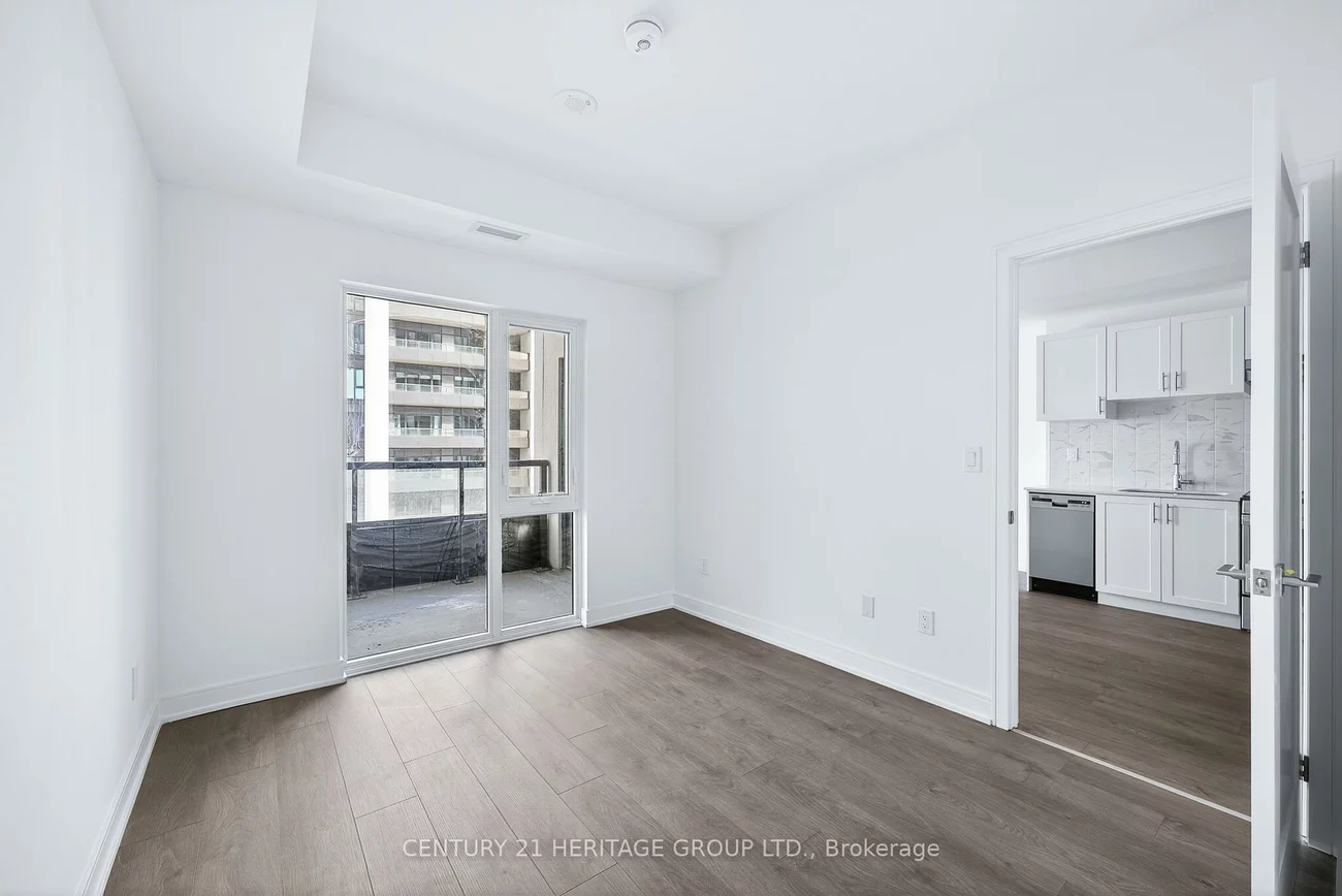 705, Davis, Huron Heights-Leslie Valley, Newmarket