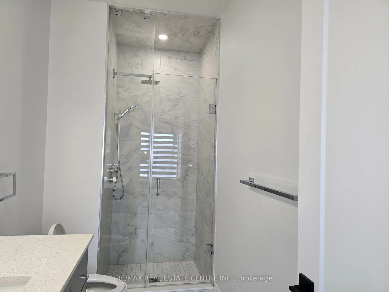 59, Charles, Central Newmarket, Newmarket