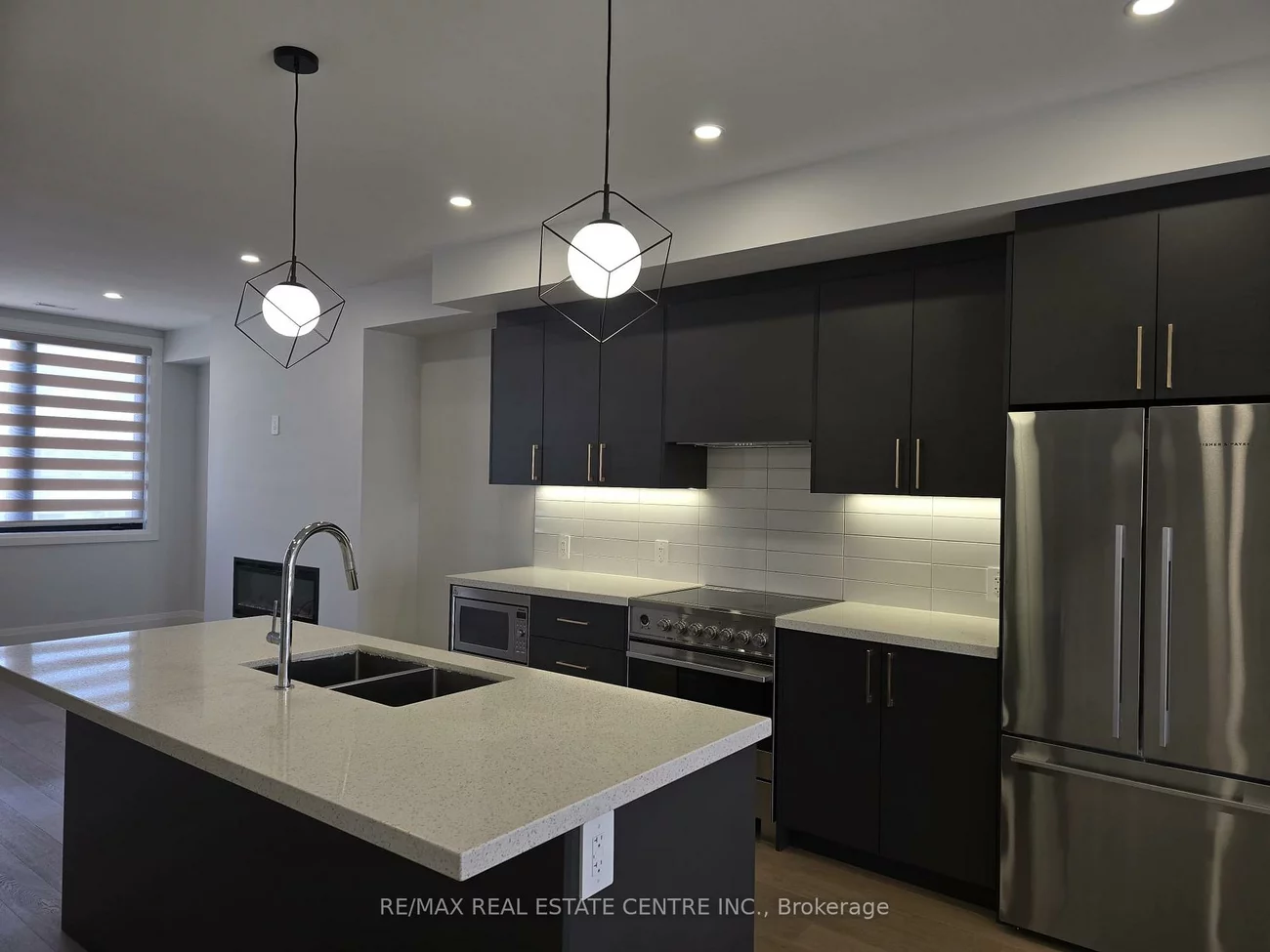 59, Charles, Central Newmarket, Newmarket