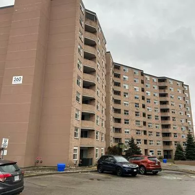 260, Davis, Central Newmarket, Newmarket