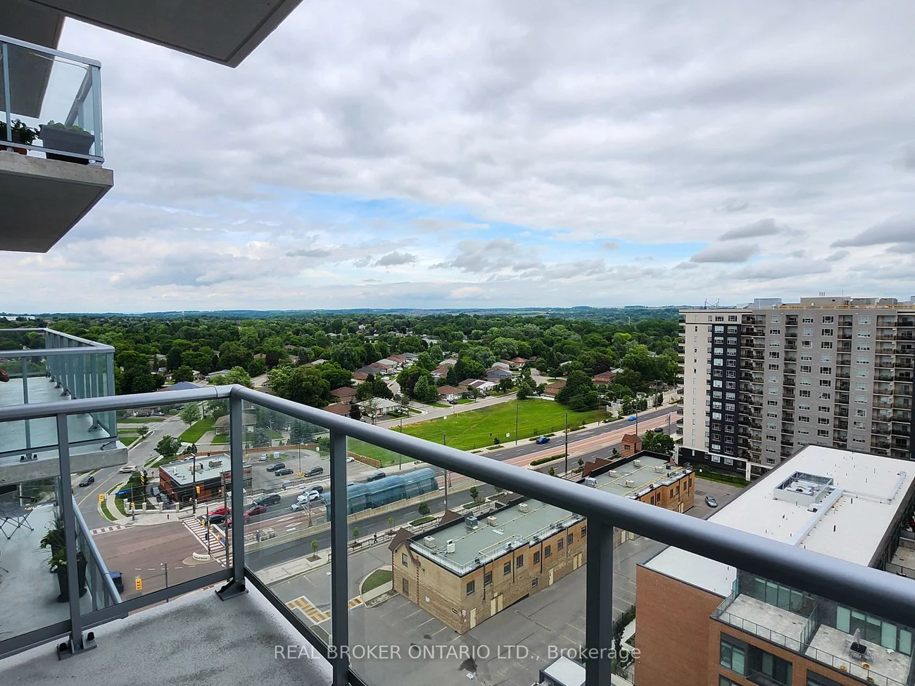 185, Deerfield, Central Newmarket, Newmarket