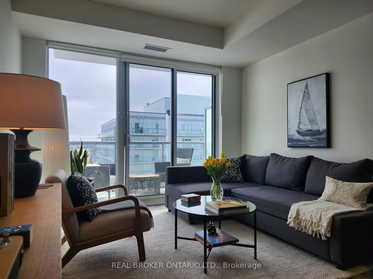 185, Deerfield, Central Newmarket, Newmarket