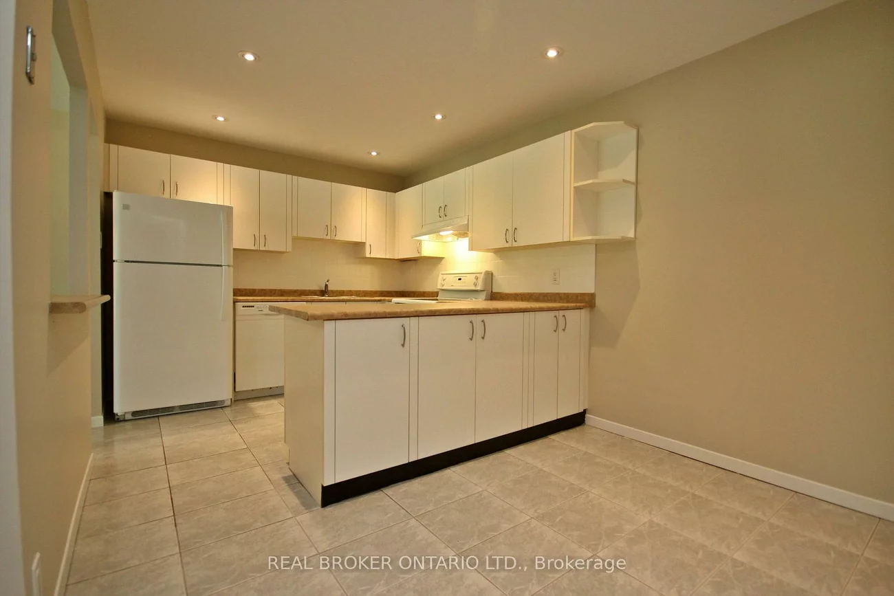 155, Main, Bristol-London, Newmarket