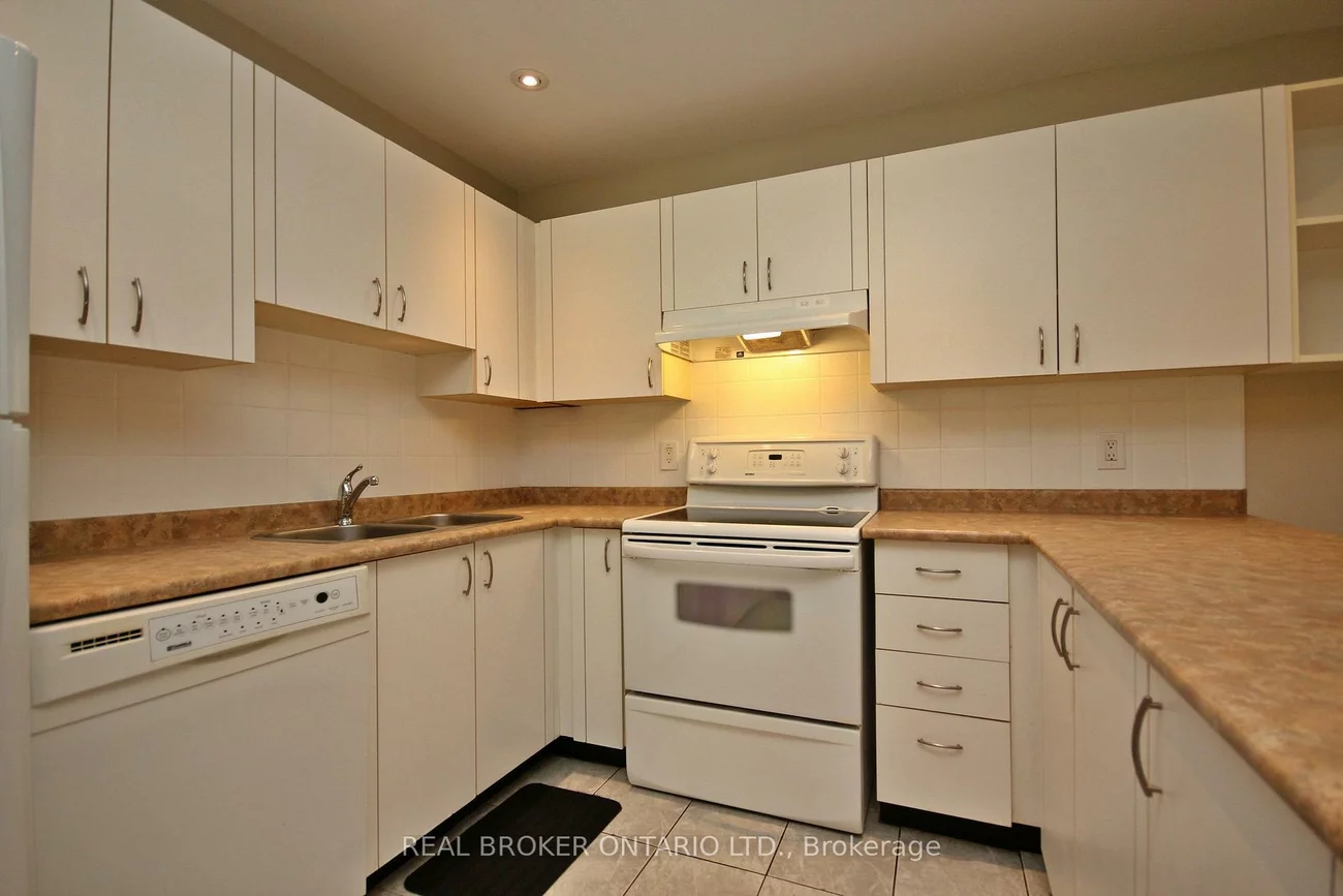 155, Main, Bristol-London, Newmarket