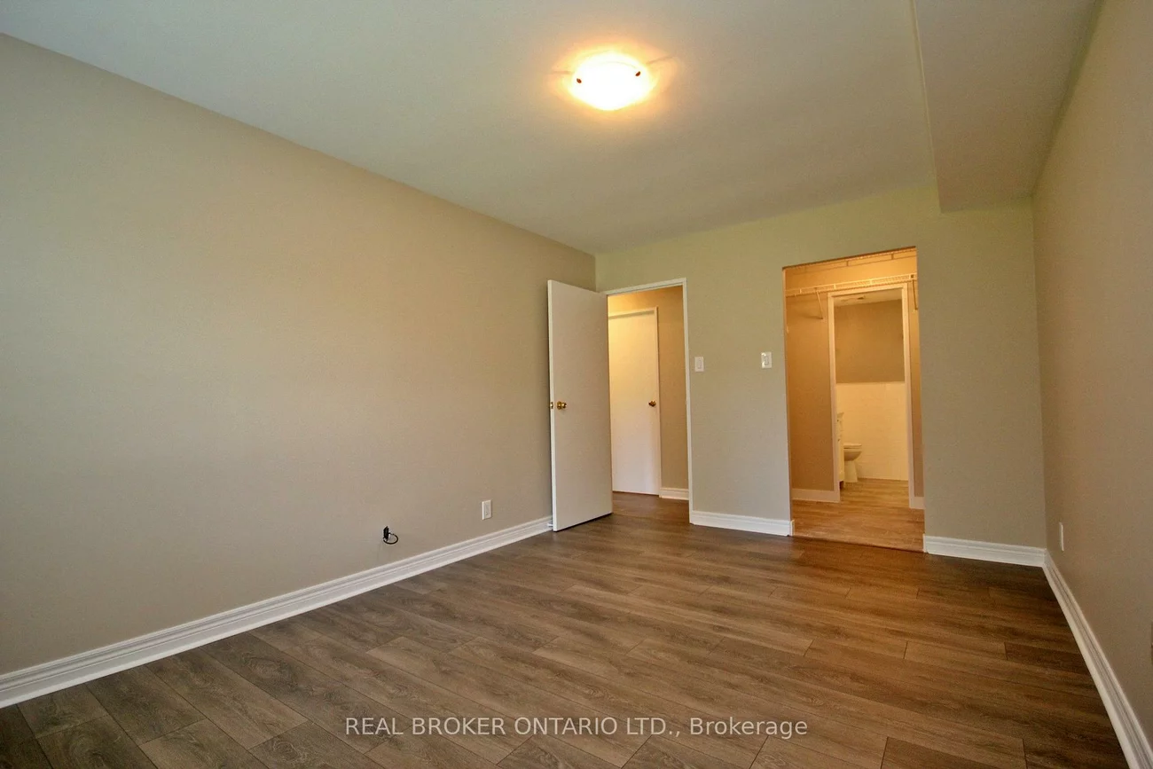 155, Main, Bristol-London, Newmarket