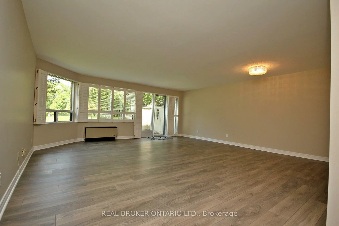 155, Main, Bristol-London, Newmarket